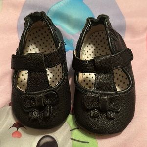 Robeez crib shoes black leather soft soles